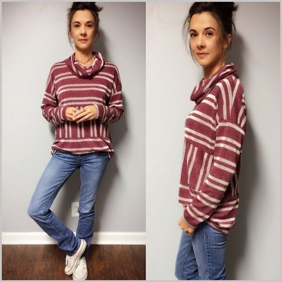 Burgundy Striped Turtleneck Pullover Top - Picture 2 of 8
